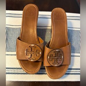 Pre-Loved Tory Burch Patti Pebbled Brown Wedge Sandals